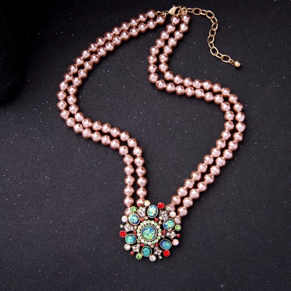Luxe Antique Styled  Necklace - Picture 5 of 6